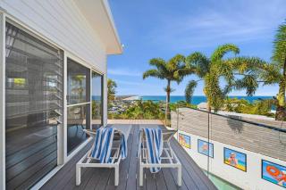 Luxury Coastal Retreat Ocean Views & 5 Minutes to the Beach - 2