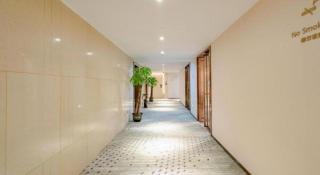 Lavande Hotel Wuhan Houhu Avenue Xingye Road - 6