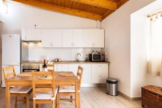 Coqueta Casita de Mercedes - 2