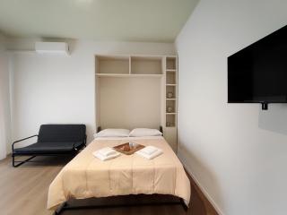 Milan Central Station- Modern apartment - Milan - 0