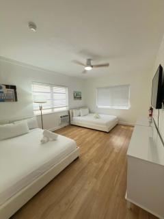 2BR Beach Apartment in Prime Miami Location - 4