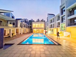 Assagao Luxe 1BHK Retreat - Pool, Fast Wi-Fi, Parking - Prime Location - 0