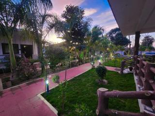 Kanha hotels and resorts - 4