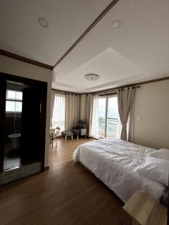 Pame Lakeview Apartment - 0