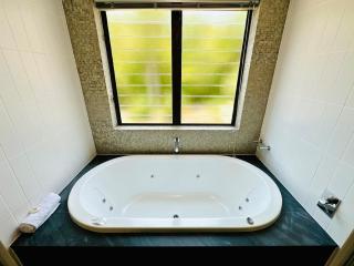 Sea Temple Apartment in Palm Cove - 4