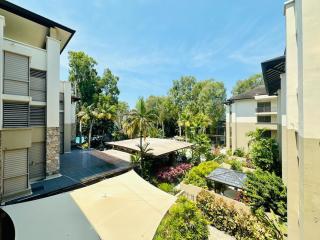 Sea Temple Apartment in Palm Cove - 1