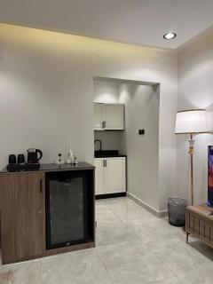 شقة استديو انيقة بجانب البوليفارد حطين - 2