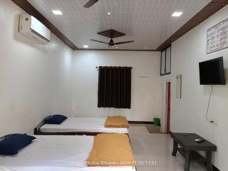 Hotel River Garden Guest House - 4