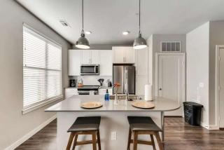 Upgraded 1BD Pool HWY121 McKinney - MCK104 - 9