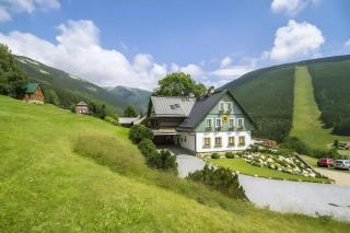 Pension Slunečnice & Panorama Restaurant Farma - 8