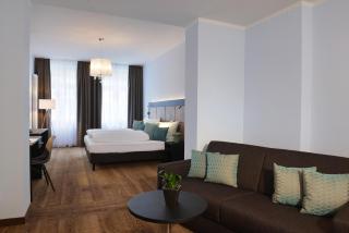 UHU Gästehaus Superior - Cologne - 3