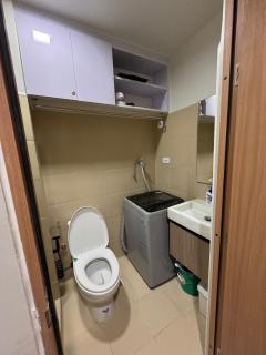 Condo 1BR with balcony & parking at MOA Shore3 - 0