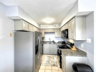1BD Condo HWY161-183 DFW South Irving - I67 - 4