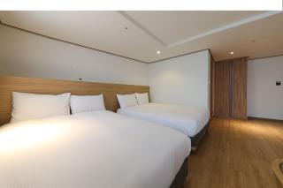 Hotel Rest Seogwipo - 7