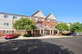 MainStay Suites Raleigh North - 7