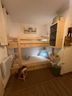 Plein Centre, luxueux 6 personnes, 2 chambres, parking , terrasse, vue époustouflante, Tout pédestre, piste à 100m - 5