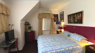 Aarn House B&B Airport Accommodation - Perth - 9