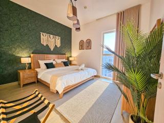 Relaxing Home- F1, Ferrari, Sea World Yas Island - 8