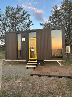 Sunset Tiny House at Bluebush Estate X by Tiny Away - 7