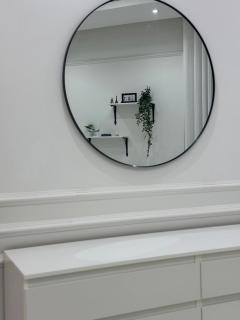 Spacious and luxurious 1BR Apartment in Al Qurum - 6