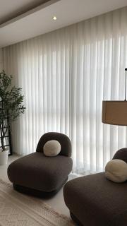 Spacious and luxurious 1BR Apartment in Al Qurum - 2