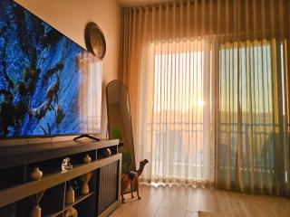 Relaxing Home- F1, Ferrari, Sea World Yas Island - 2