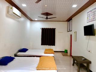 Hotel River Garden Guest House - 9