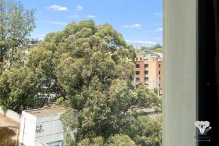 KozyGuru | Parramatta Studio Steps to Shops, Cafés - 2