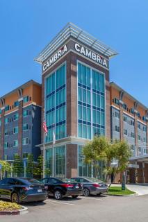 Cambria Hotel LAX - 8