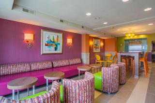 Clarion Inn & Suites Evansville Eastland Area - 3