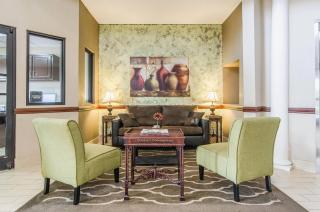 Quality Suites Graham - Burlington South - 4