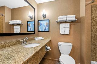 Comfort Suites Gothenburg South - 1