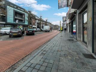 Duplex Apartment in the shopping street of Maasmechelen - 9