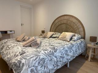 Charmant Appartement Rénové l 2 chambres - 4