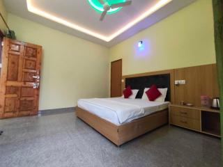 SPOT ON The Paradiso Inn - Masuri - 8