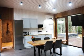 Metsamajake Hubert - 1