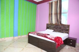 SPOT ON Shree Krishna Palace - 9