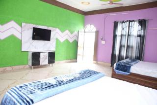 SPOT ON Shree Krishna Palace - 7