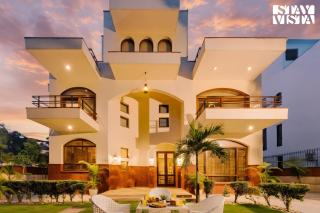 StayVista at Moets Palm Villa with BBQ & Bonfire - 0