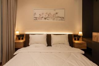 شقة فندقية جميلة و مخصصة للايجار لشخصين في بوشر - مسقط - القرم - 0