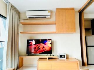 Noble Remix Thonglor - Direct BTS Access - Super Fast Wi-Fi - 1