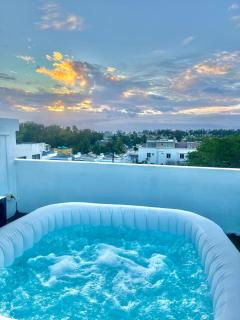 Skyview Apartment- Rooftop Penthouse with Sunset & Sea Views - 6