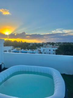 Skyview Apartment- Rooftop Penthouse with Sunset & Sea Views - 8