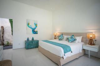 Villa 888 Eat Shop Play - 3BR Private Pool Oberoi - 1