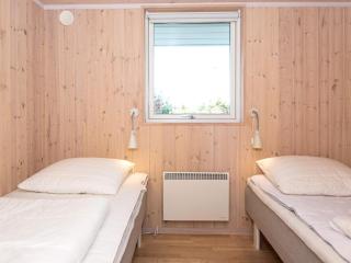 Seaside Escape in Helgenaes - By Traum Ferienwohnungen - 4