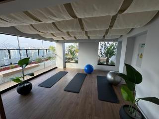 Cozy bedroom in Miraflores with rooftop pool - 4