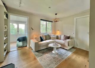 Cozy Swedish house by lake - 8