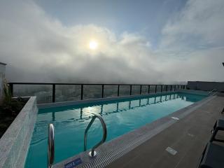 Cozy bedroom in Miraflores with rooftop pool - 8