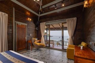 The Ark Comforts - 1