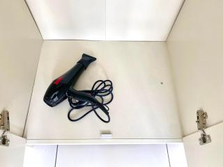 White Haven Retreat Big TV FREE Carpark Near1U Mrt - 3